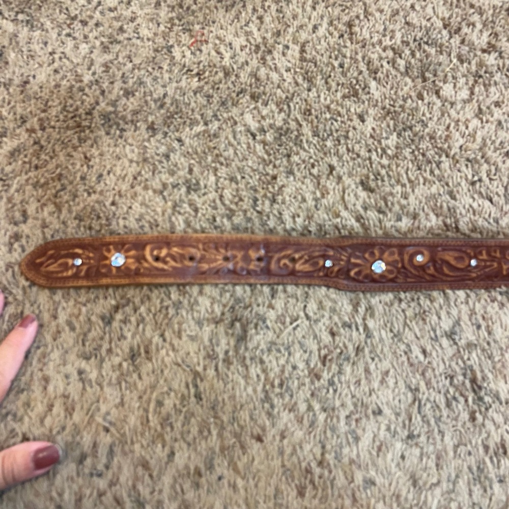 Tony Lama Brown Tooled Leather Rhinestone Western Belt Size 38 C50505. READ - Picture 5 of 8